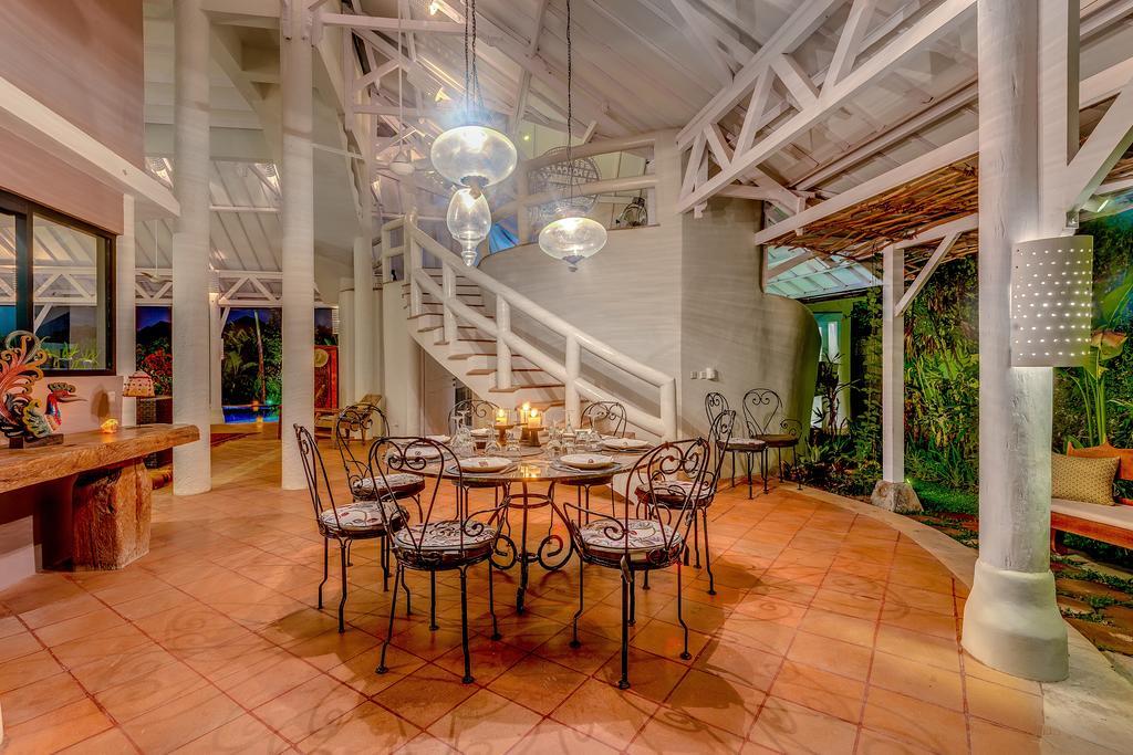 La Villa Oberoi Seminyak Esterno foto