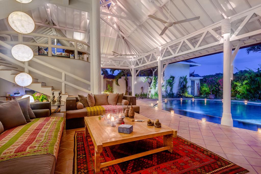 La Villa Oberoi Seminyak Esterno foto